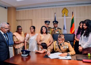 37ஆவது பொலிஸ் மாஅதிபராக சட்டத்தரணி பிரியந்த வீரசூரிய கடமைகளை பொறுப்பேற்றார்