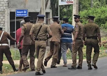 ஜனாதிபதியின் கவனத்தைப் பெற மயிலிட்டியில் காணி உரிமையாளர்கள் போராட்டம் – பொலிஸார் அராஜகம்! 