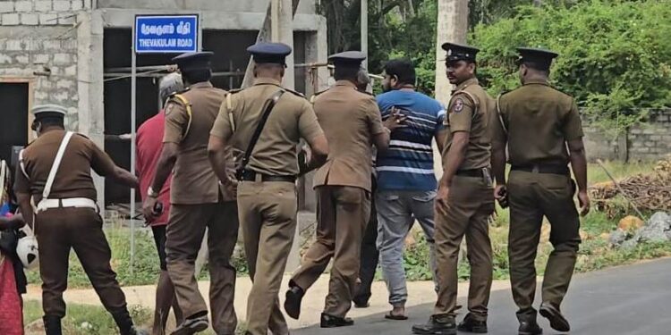 ஜனாதிபதியின் கவனத்தைப் பெற மயிலிட்டியில் காணி உரிமையாளர்கள் போராட்டம் – பொலிஸார் அராஜகம்!