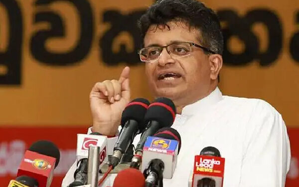 ஹிட்லரின் மறுபிறவியே ஜனாதிபதி அநுர குமார : உதய கம்மன்பில கடும் தாக்கு