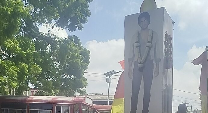 பருத்தித்துறையில் தியாக தீபம் திலீபனின் ஊர்தி முன்னால் பட்டாசு கொழுத்திய இளைஞர் கைது!