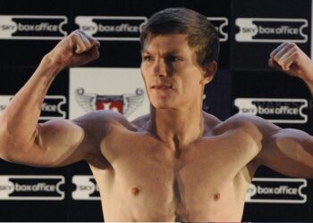 முன்னாள் உலக குத்துச்சண்டை சாம்பியன் ரிக்கி ஹேட்டன் காலமானார்