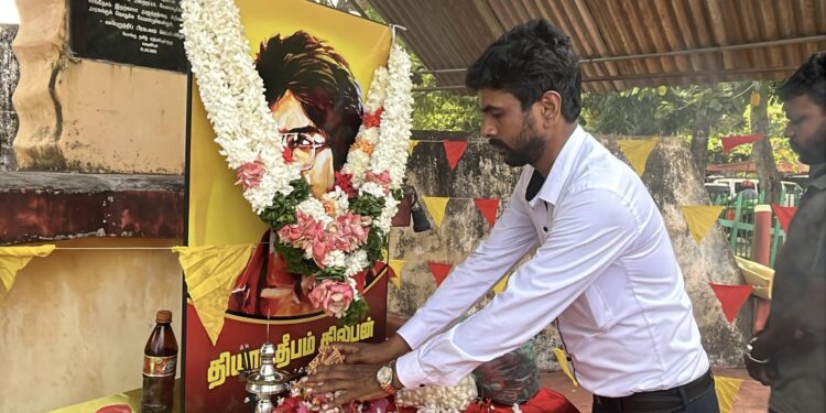 “தியாக தீபம்” திலீபனின் நினைவாக வவுனியாவில் அடையாள உண்ணாவிரதப் போராட்டம் 