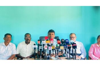 மன்னாரில் காற்றாலைகளை நிறுவுவதற்கு முன் அரசு மக்களுடன் கலந்துரையாடல்களுக்கு வர வேண்டும்