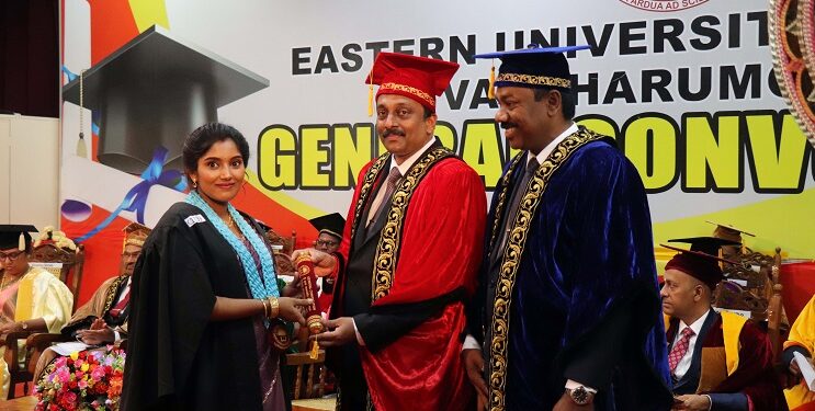 கிழக்குப் பல்கலைக்கழகத்தின் 29 ஆவது பொதுப்பட்டமளிப்பு விழா