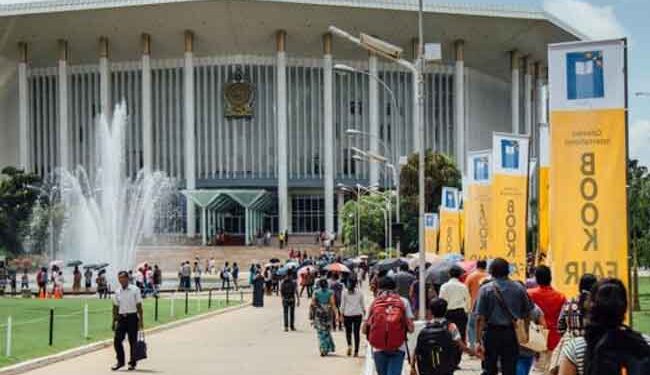 சர்வதேச புத்தக கண்காட்சியில் தமிழ் மொழிக்கு உரிய இடம் வழங்கப்படவில்லை