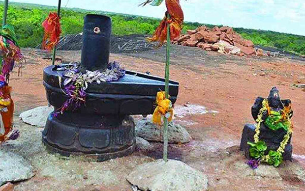 வெடுக்குநாறி மலை ஆதி சிவன் ஆலய முன்னாள் தலைவர் மற்றும் செயலாளரை ரிஐடி விசாரணைக்கு அழைப்பு