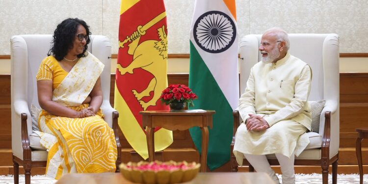 இந்திய – இலங்கை பிரதமர்கள் சந்தித்து பேச்சு