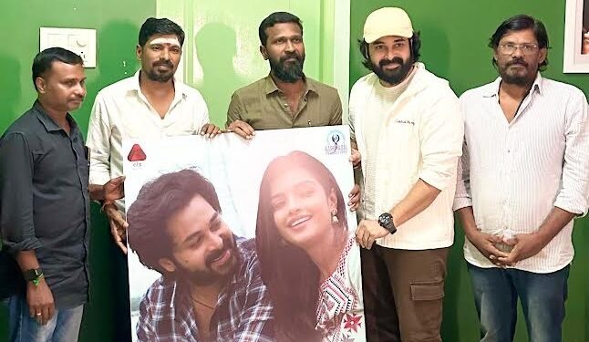 இயக்குநர்கள் வெற்றி மாறன் – லிங்குசாமி இணைந்து வெளியிட்ட ‘வள்ளுவன்’ படத்தின் ஃபர்ஸ்ட் லுக்