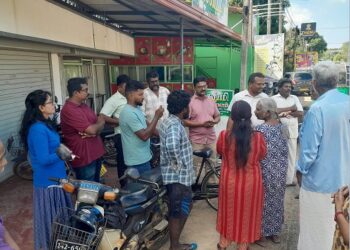 வெள்ள நீரை வெளியேற்றுவதில் தொடரும் சிக்கல்