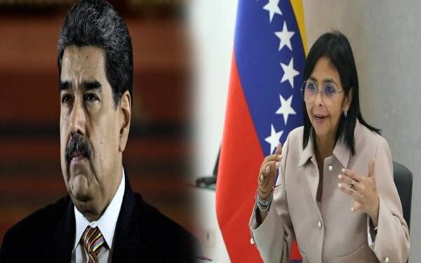 வெனிசுவெலா நாட்டின் இடைக்கால ஜனாதிபதியாக டெல்சி ரோட்ரிக்ஸ் நியமனம்