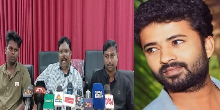 தீபச்செல்வன் உள்ளிட்ட எழுத்தாளர்களின் நூல்களை விடுவிக்கக் கோரி கிளிநொச்சியில் ஆர்ப்பாட்டம்.