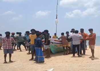 காணாமல் போன இரு மீனவர்களும் நடுக்கடலில் உயிருடன் மீட்பு!