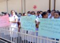 அநுர அரசாங்கம் ஏமாற்றி விட்டதாக யாழ்.போதனா வைத்தியசாலை சுகாதார தொண்டர்கள் போராட்டம்