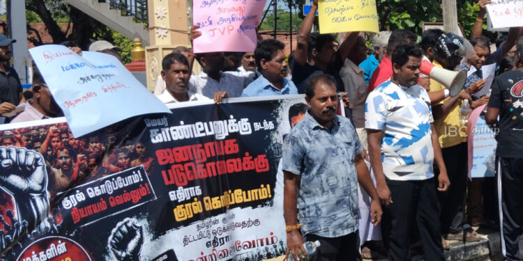வவுனியா மாநகர சபை முதல்வர் பணி நீக்கம்…! வெடித்த ஆர்ப்பாட்டம் – வர்த்தக நிலையங்களுக்கு பூட்டு