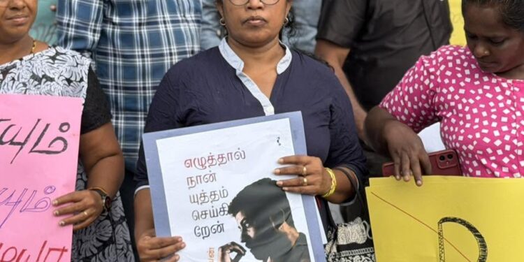 வல்வெட்டித்துறையில் கைது செய்யப்பட்ட சங்கீதனை விடுதலை செய்ய கோரி கவனயீர்ப்புப் போராட்டம்