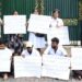 நியமனத்தை நிரந்தரமாக்குமாறு கோரி சுகாதார அமைச்சின் முன்பாக யாழ். போதனா வைத்தியசாலை சுகாதார தொண்டர்கள் போராட்டம்!