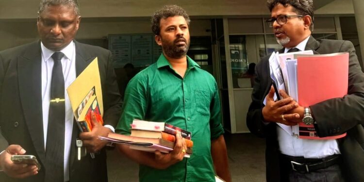 தீபச்செல்வனின் நூல்கள் தடுப்பு – மனித உரிமைகள் ஆணைக்குழுவில் விசாரணை