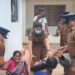 “இழப்பீடும் வேண்டாம், மரண சான்றிதழும் வேண்டாம்” : யாழ். மாவட்ட செயலகத்துக்கு முன்பாக காணாமல் ஆக்கப்பட்டோரின் உறவுகள் போராட்டம் 