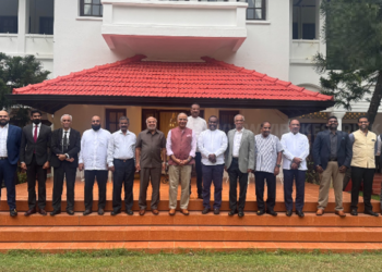 இந்திய உயர்ஸ்தானிகருடன் ஆறு தமிழ் பேசும் கட்சிகள் சந்திப்பு