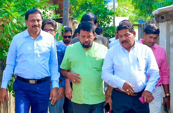 பருத்தித்துறையில் மூன்று வீடுகள் கையளிப்பு!