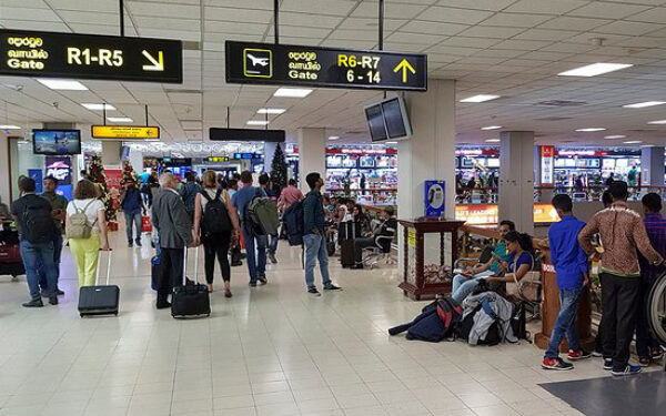 கட்டுநாயக்க விமான நிலையத்திற்கு செல்பவர்களுக்கு மட்டுப்பாடு