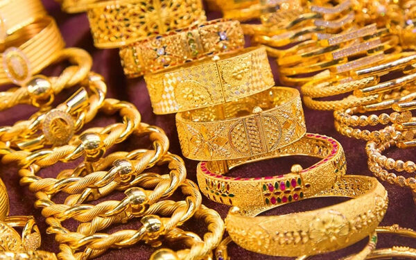 தங்க விலையில் சடுதியான மாற்றம் : வாங்கவுள்ளோருக்கு மகிழ்ச்சி தகவல்