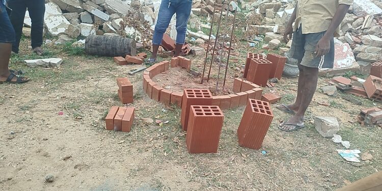 உடைக்கப்பட்ட “அணையா விளக்கு” தூபியை புனரமைக்கும் பணிகள் ஆரம்பம்!