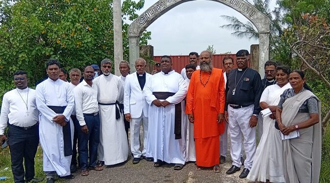 இனப்பிரச்சினை பற்றி ஒரு வார்த்தை கூட தெரியாத அரசிடம் தீர்வினை எதிர்பார்க்க முடியாது | அணையா தீபம் முற்றத்தில் குரு முதல்வர்