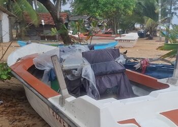 மட்டக்களப்பு மாவட்டத்தில் மீண்டும் கடல் கொந்தளிப்பு ; வாழ்வாதாரத்தை இழந்து மீனவர்கள் நெருக்கடி