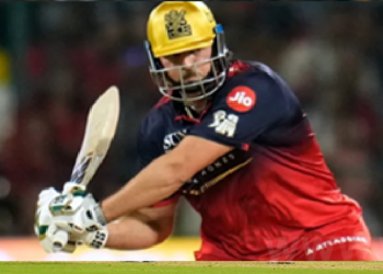 ஐந்து தடவைகள் சம்பியனான சென்னை சுப்பர் கிங்ஸை நடப்பு சம்பியன் றோயல் செலஞ்சர்ஸ் பெங்களூரு வெளுத்துக்கட்டியது