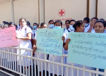 அநுர அரசாங்கம் ஏமாற்றி விட்டதாக யாழ்.போதனா வைத்தியசாலை சுகாதார தொண்டர்கள் போராட்டம்